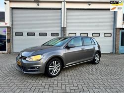 Grijs Gebruikt 2015 VW Golf VII LOUNGE Hatchback | € 10.950 (Goede deal)