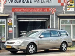 Grijs Gebruikt 2002 Ford Mondeo Ghia Stationwagen | € 3.500