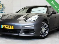 Grijs Gebruikt 2013 Porsche Panamera Platinum Edition Sedan | € 28.999