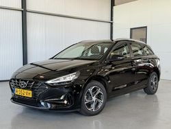 Zwart Gebruikt 2022 Hyundai i30 Comfort Stationwagen | € 17.950 (Eerlijke prijs)