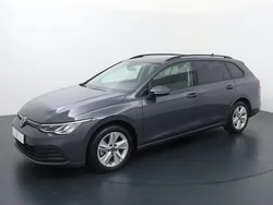 Grijs, metallic lak Gebruikt 2023 VW Golf VIII Life Stationwagen | € 22.940 (Eerlijke prijs)