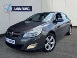Grijs, metallic lak Gebruikt 2010 Opel Astra Edition Hatchback | € 2.190 (Super prijs)