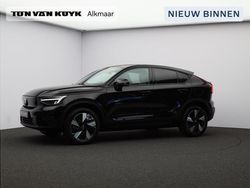 Zwart Gebruikt 2025 Volvo EC40 Single Motor Extended Range SUV | € 49.950 (Eerlijke prijs)