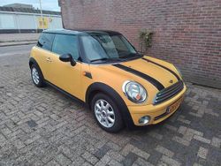 Geel Gebruikt 2009 Mini Cooper Hatchback | € 4.600 (Eerlijke prijs)