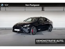 Saphirschwarz metallic (zwart metallic) Nieuw 2025 BMW 220 Shadowline Coupé | € 58.875 (Eerlijke prijs)