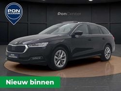 Zwart, metallic lak Gebruikt 2022 Skoda Octavia Business Line Stationwagen | € 25.450 (Eerlijke prijs)