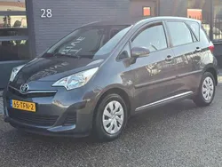 Grijs Gebruikt 2012 Toyota Verso-S Comfort MPV | € 6.450 (Goede deal)