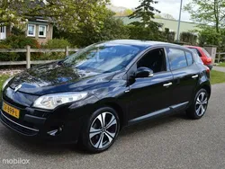 Zwart Gebruikt 2011 Renault Mégane III Bose Edition Hatchback | € 3.650 (Goede deal)