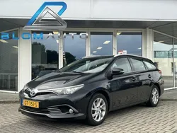 Zwart Gebruikt 2015 Toyota Auris Stationwagen | € 9.890 (Eerlijke prijs)