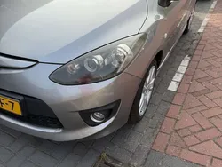 Grijs Gebruikt 2010 Mazda 2 Hatchback | € 3.500 (Goede deal)