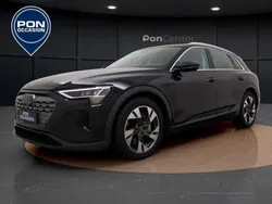 Zwart, metallic lak Gebruikt 2023 Audi Q8 e-tron Sport SUV | € 47.950