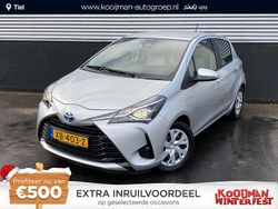 Zilver Gebruikt 2018 Toyota Yaris Hybrid Active Hatchback | € 15.900 (Eerlijke prijs)