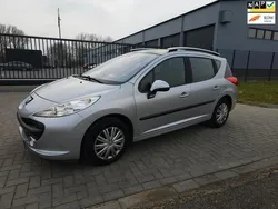 Grijs, metallic lak Gebruikt 2008 Peugeot 207 Stationwagen | € 2.495 (Eerlijke prijs)