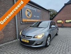 Grijs Gebruikt 2013 Opel Astra Business Hatchback | € 2.745 (Super prijs)