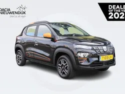 Astraal zwart gnq Gebruikt 2023 Dacia Spring Comfort Plus Hatchback | € 12.445 (Eerlijke prijs)
