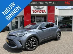 Grijs, metallic lak Gebruikt 2021 Toyota C-HR SUV | € 23.745 (Goede deal)