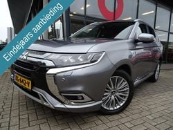 Grijs Gebruikt 2019 Mitsubishi Outlander Intense+ SUV | € 23.445 (Eerlijke prijs)