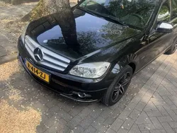 Zwart Gebruikt 2007 Mercedes C220 Avantgarde Sedan | € 5.500 (Iets duurder)