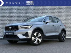 Grijs Gebruikt 2023 Volvo XC40 Core SUV | € 36.899 (Eerlijke prijs)