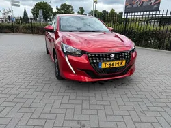 Rood Gebruikt 2019 Peugeot 208 GT-line Hatchback | € 16.000 (Eerlijke prijs)