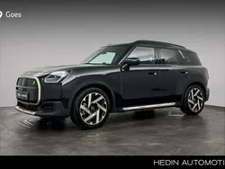 Zwart, metallic lak Nieuw 2025 Mini Countryman Favoured SUV | € 54.555 (Goede deal)