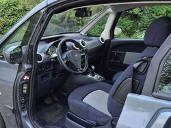 Grijs Gebruikt 2005 Peugeot 1007 Hatchback | € 1.500 (Eerlijke prijs)