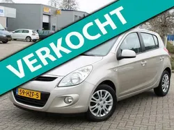 Grijs Gebruikt 2009 Hyundai i20 Dynamiq Hatchback | € 4.999 (Eerlijke prijs)