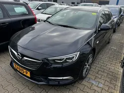 Blauw Gebruikt 2018 Opel Insignia Executive Stationwagen | € 18.940 (Eerlijke prijs)