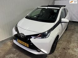 Wit Gebruikt 2014 Toyota Aygo X-wave Hatchback | € 8.450 (Eerlijke prijs)