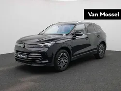 Zwart Gebruikt 2024 VW Tiguan Active SUV | € 54.900 (Eerlijke prijs)