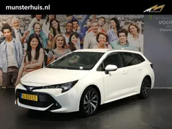 Wit Gebruikt 2023 Toyota Corolla Stationwagen | € 25.295 (Eerlijke prijs)