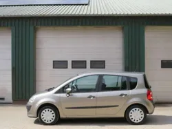 Grijs Gebruikt 2008 Renault Grand Modus Expression MPV | € 1.950 (Duur)