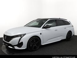 Wit Gebruikt 2025 Peugeot 308 GT Stationwagen | € 37.945 (Eerlijke prijs)