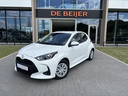 Wit Gebruikt 2023 Toyota Yaris Active Hatchback | € 20.395 (Eerlijke prijs)