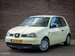 Geel Gebruikt 2002 Seat Arosa Hatchback | € 2.190 (Duur)