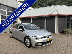 Grijs Gebruikt 2021 VW Golf VIII Business Stationwagen | € 21.750 (Eerlijke prijs)