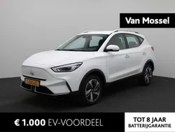 Wit Gebruikt 2023 MG ZS Comfort Sedan | € 21.995 (Eerlijke prijs)