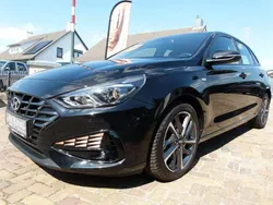 Zwart Gebruikt 2023 Hyundai i30 Comfort Hatchback | € 16.450 (Goede deal)