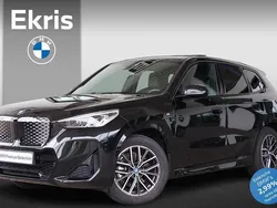 Zwart, metallic lak Gebruikt 2023 BMW iX1 M Sport SUV | € 43.900 (Goede deal)