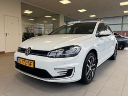 Wit Gebruikt 2019 VW e-Golf Edition Hatchback | € 12.950 (Eerlijke prijs)