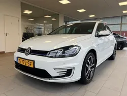 Wit Gebruikt 2019 VW e-Golf Edition Hatchback | € 12.950 (Eerlijke prijs)