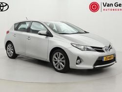 Grijs Gebruikt 2015 Toyota Auris Hybrid Hatchback | € 14.750 (Iets duurder)