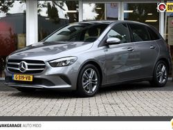 Grijs Gebruikt 2019 Mercedes B220 Premium MPV | € 25.950 (Eerlijke prijs)