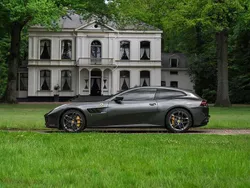Grijs, metallic lak Gebruikt 2019 Ferrari GTC4Lusso Coupé | € 229.500