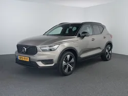 Bruin Gebruikt 2022 Volvo XC40 R-Design SUV | € 35.445 (Goede deal)