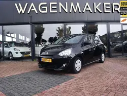 Zwart, metallic lak Gebruikt 2014 Mitsubishi Space Star Hatchback | € 6.450 (Eerlijke prijs)