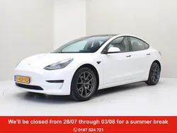 Wit Gebruikt 2021 Tesla Model 3 Standard Range Sedan | € 21.400 (Eerlijke prijs)