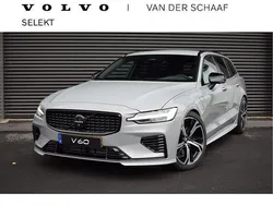 Grijs Gebruikt 2025 Volvo V60 Plus Stationwagen | € 52.800 (Duur)