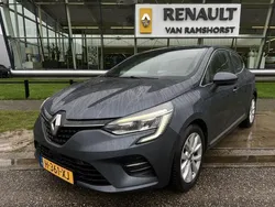 Grijs Gebruikt 2020 Renault Clio V Intens Hatchback | € 12.950 (Iets duurder)