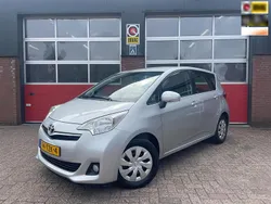 Grijs Gebruikt 2012 Toyota Verso-S MPV | € 7.995 (Eerlijke prijs)